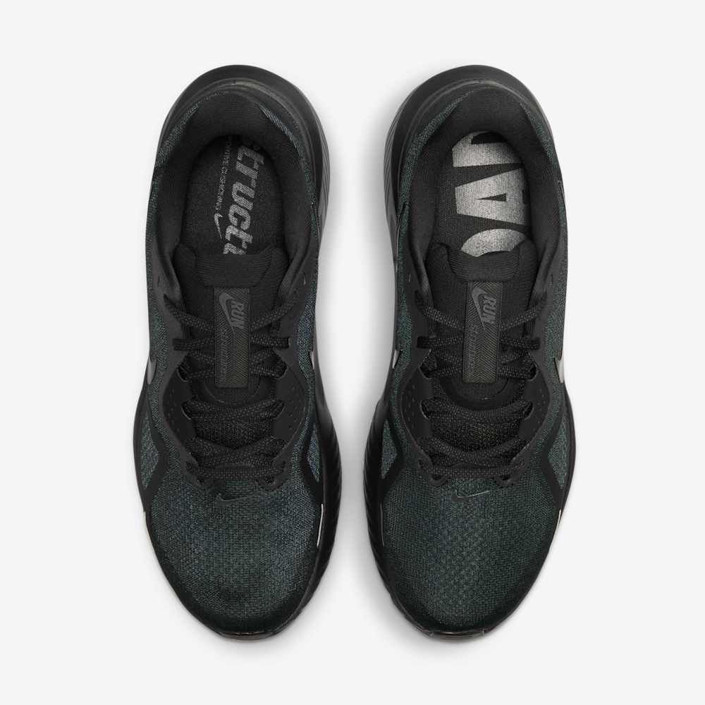 Nike Structure 26 nam