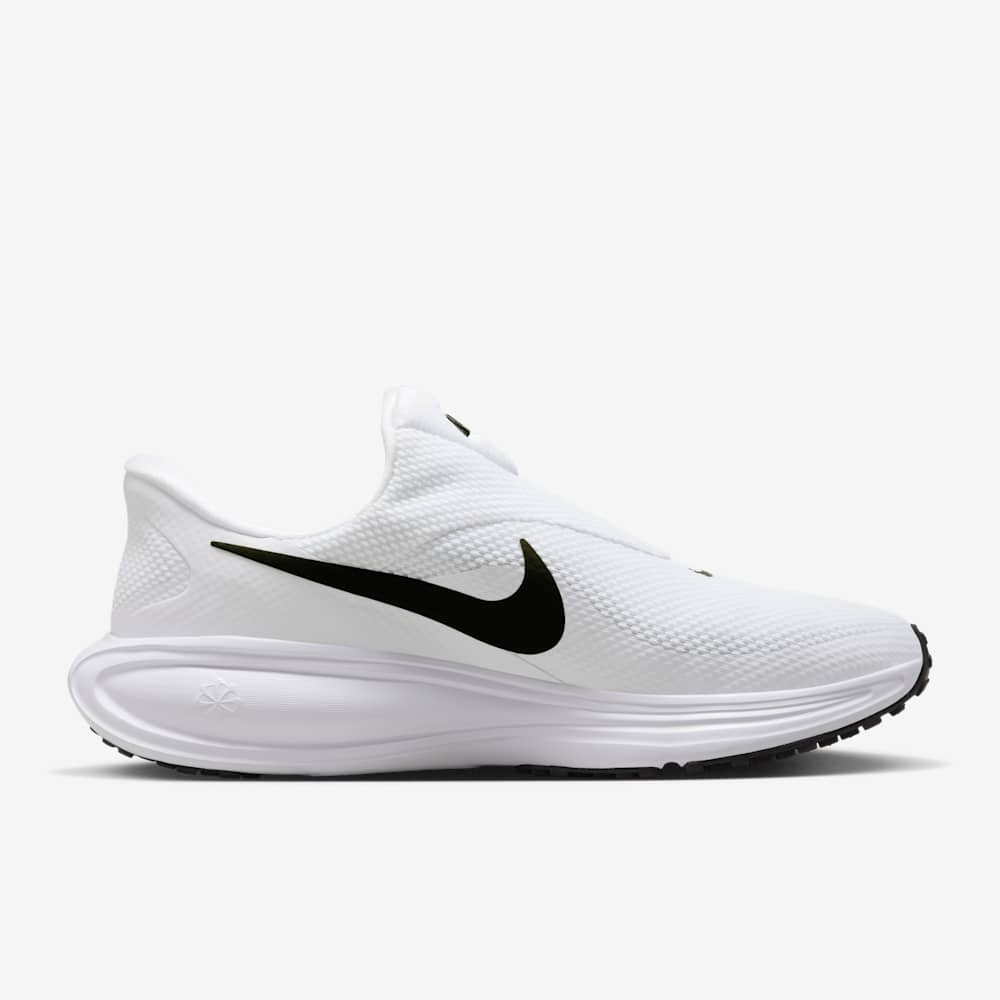 Nike Revolution 8 EasyOn
