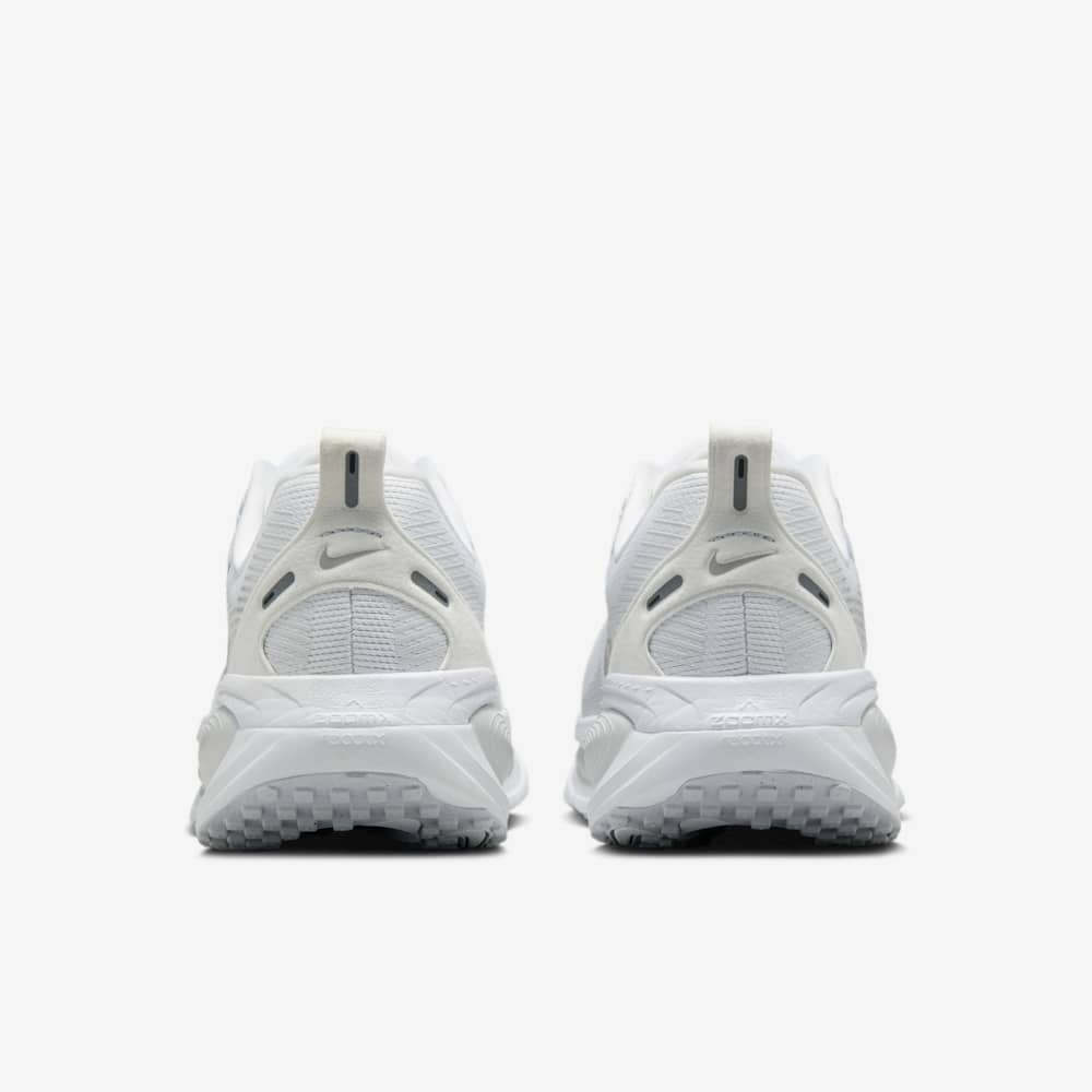 Giày Nike Vomero 18 nữ