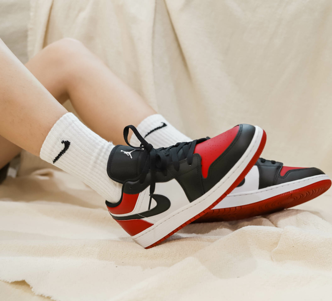 Nike Air Jordan Low Bred Toe