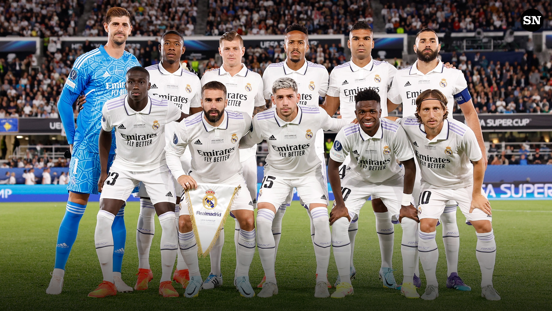 Adidas tài trợ cho Real Madrid