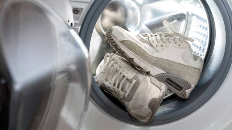Giặt giày bằng máy giặt