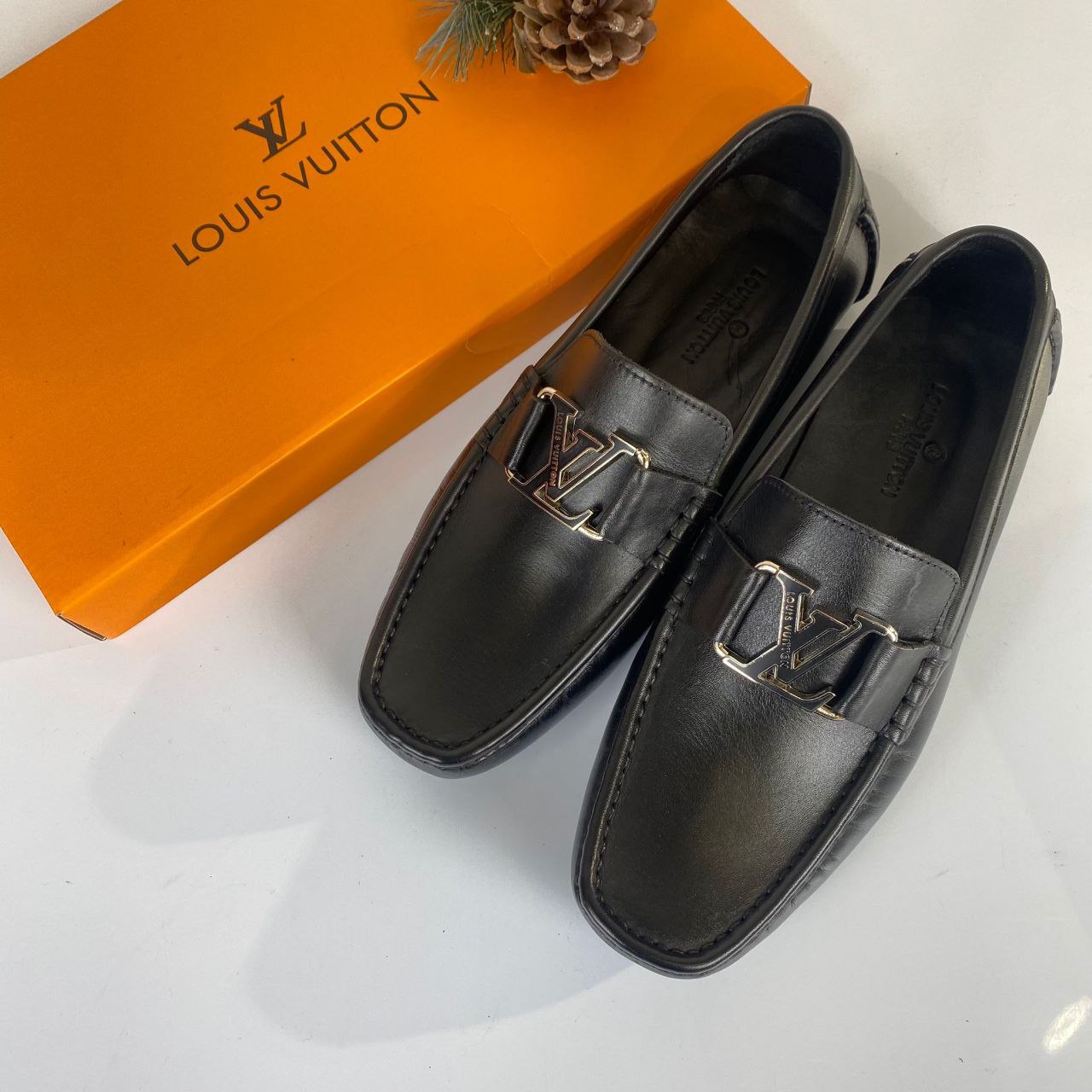 Giày lười Louis Vuitton
